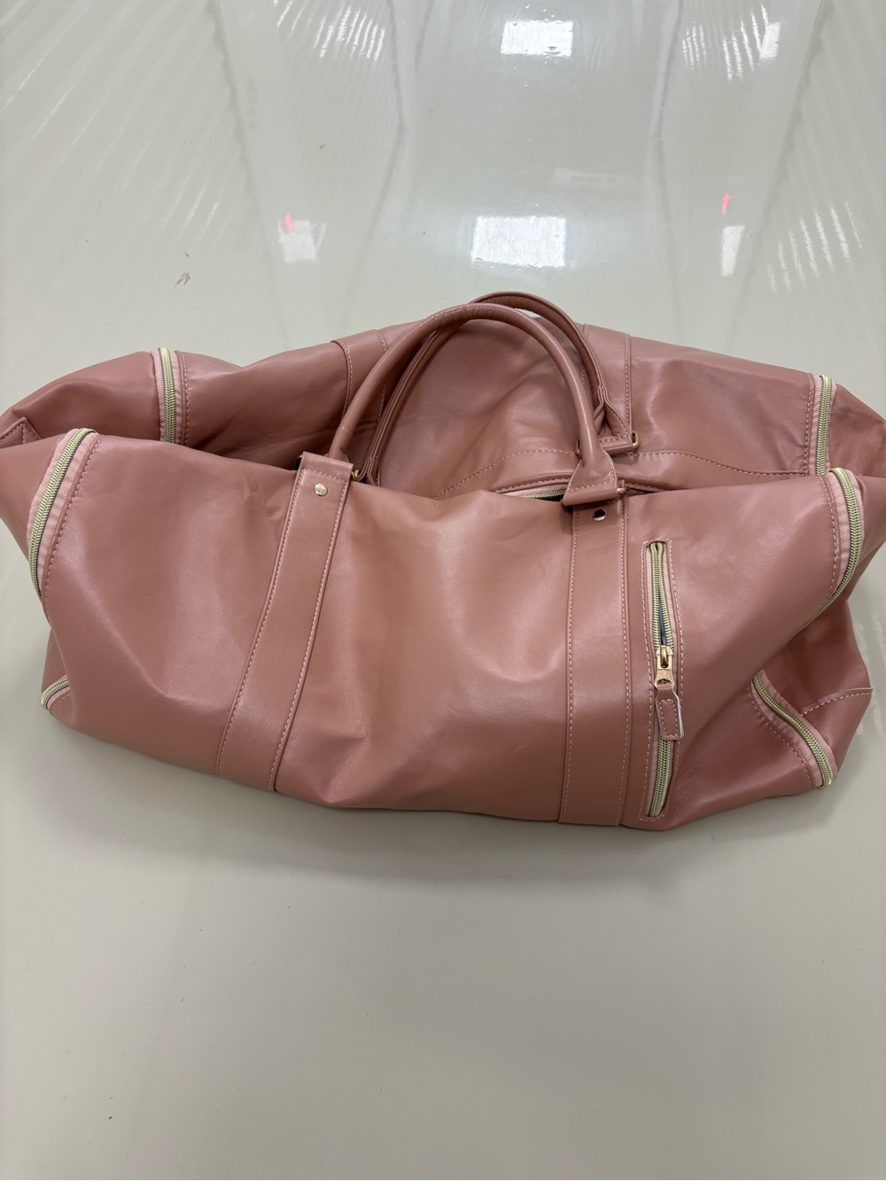 24“ Duffel Bag with dual purpose Suit/Dress option